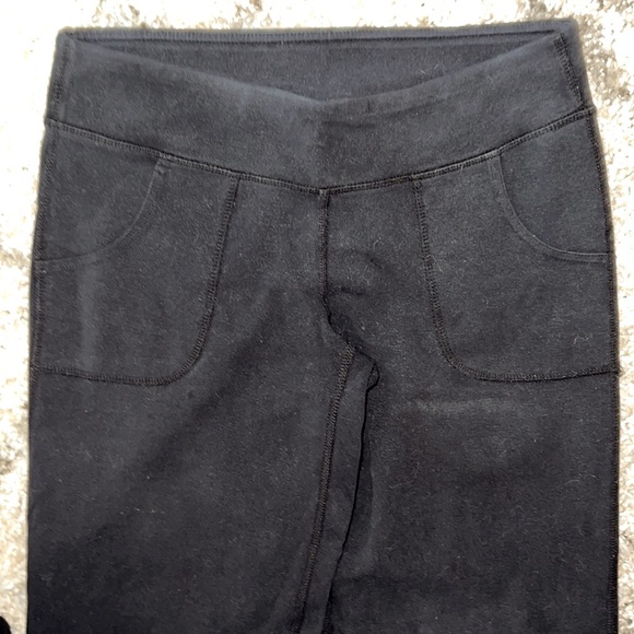 OLD NAVY WOMENS STRETCH ACTIVE PANTS WITH POCKETS | BLACK | XSMALL - Picture 3 of 4
